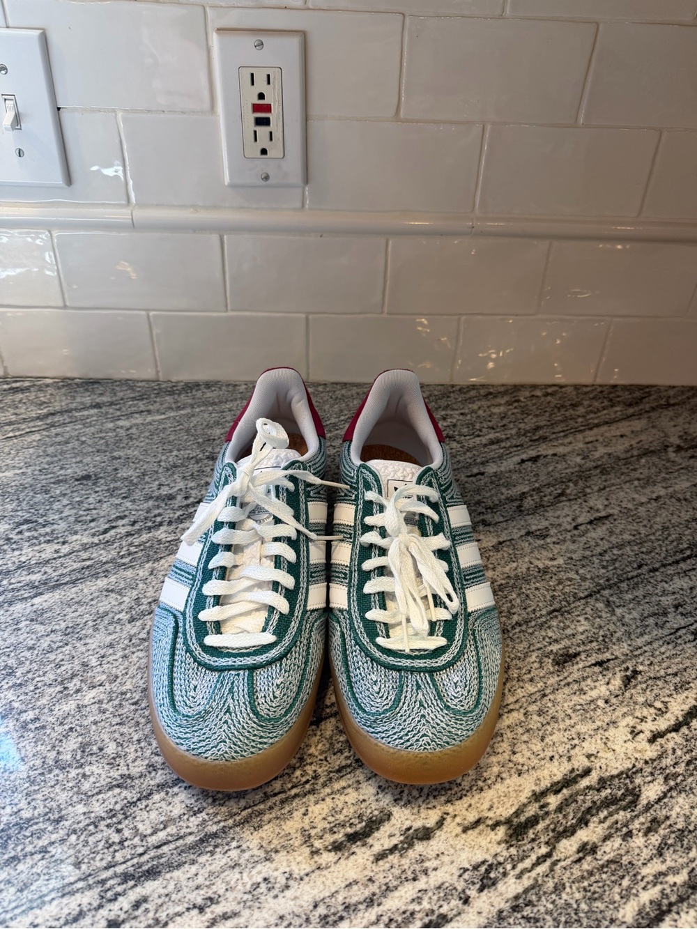 Sean Wotherspoon x Adidas Gazelle Indoor Green Hemp Size 10 - Picture 2 of 10